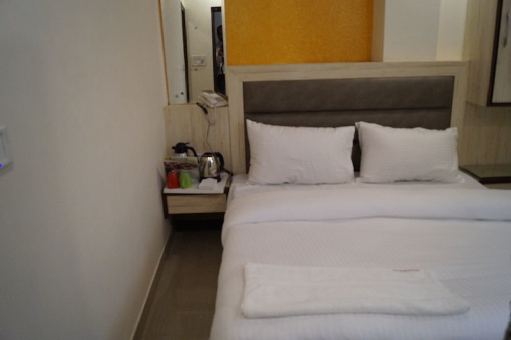 Hotel Optimum Oxford International Nueva Delhi Exterior foto